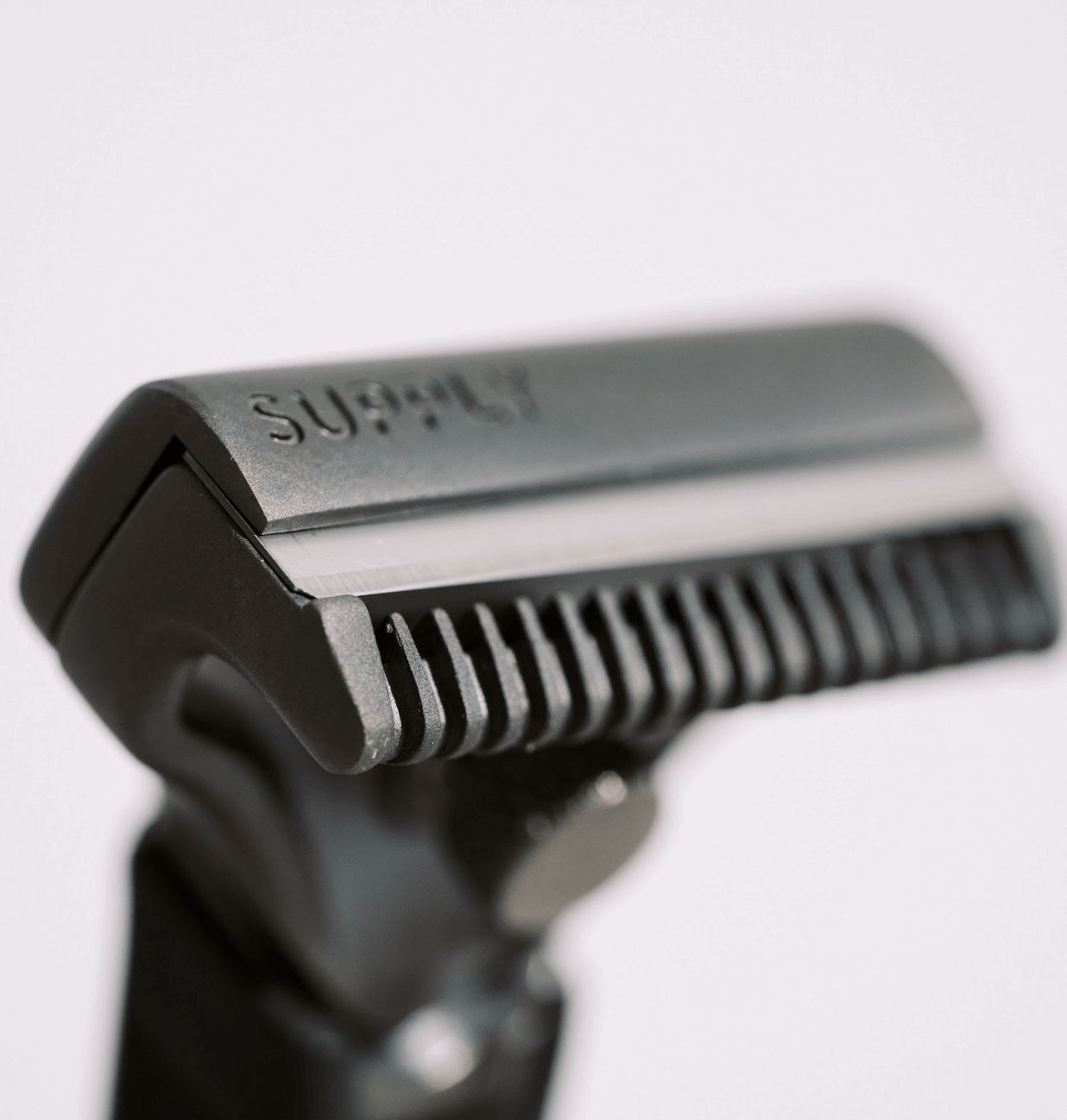 The Razorloom Single Edge SE close up image
