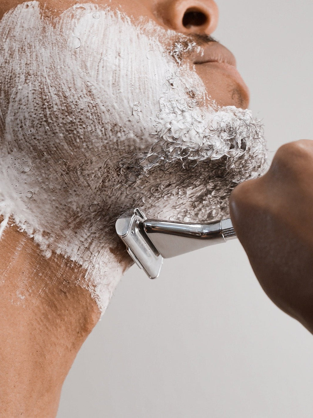 The Single Edge Max - Shaving